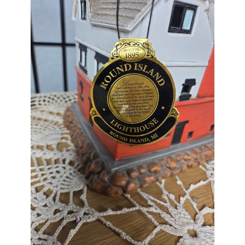 Lefton Round Island Michigan Lighthouse 1895 Figurine Lighted 10969 1996 - Picture 3 of 16